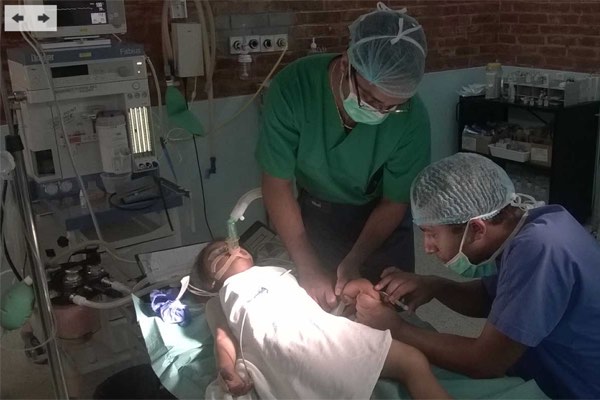Dhulikhel Hospital - doing OPs without having AC-power